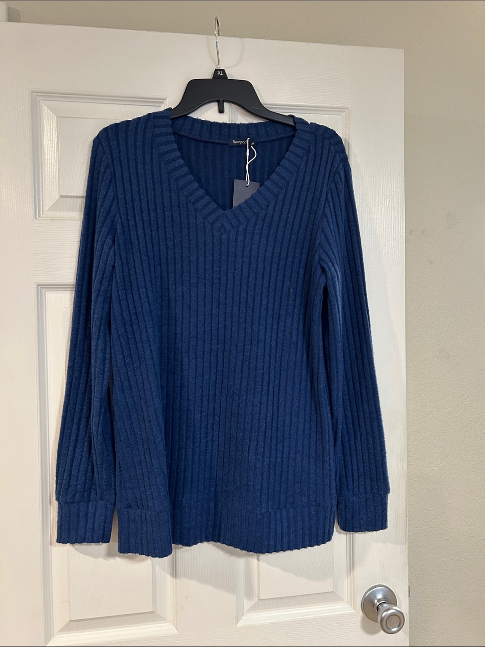 Ribbed V-Neck Sweater in Deep Blue by